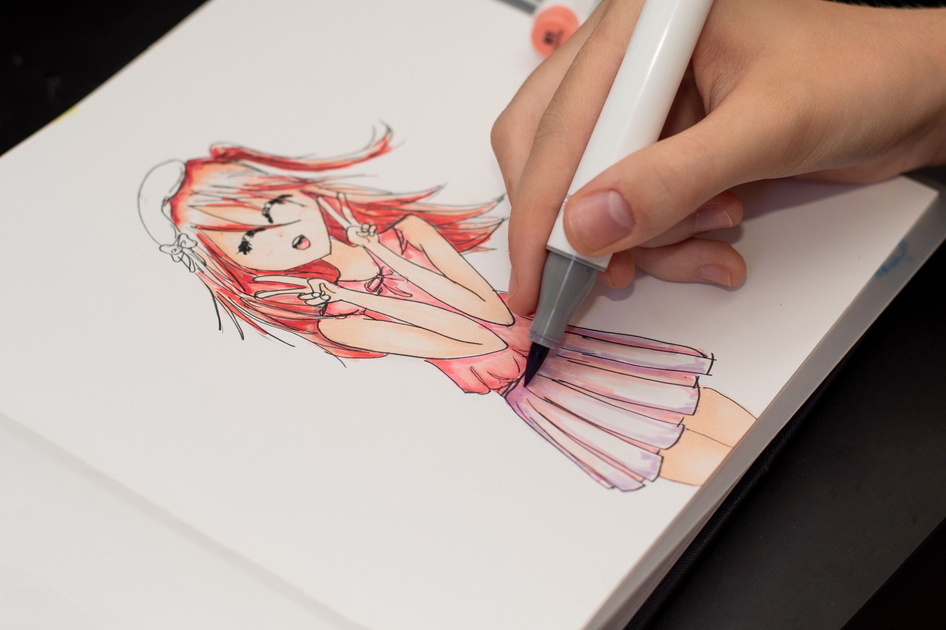 Alcohol based sketch drawing markers. Brush and chisel double ended for illustrators and graphic designers.